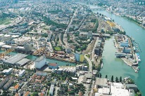 Luftbild Rheinhafen Richtung Basel